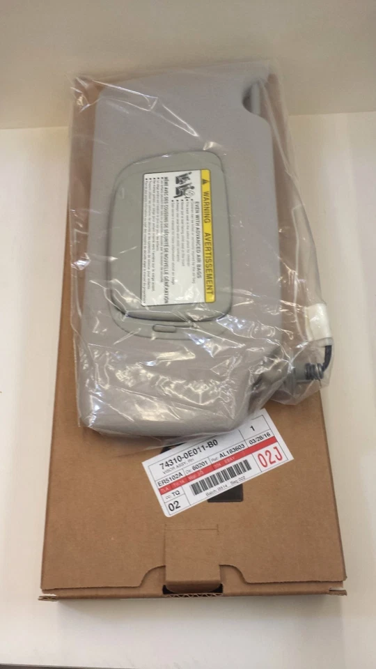 LEXUS OEM FÁBRICA VISERA LATERAL DEL PASAJERO 2004-2009 RX330 RX350 RX400H (GRIS) Foto 1 de 1