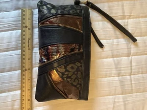 sequin wristlet - Bild 1 von 7