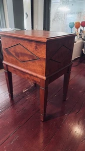Ethan Allen Solid Wood Lift Top Side Accent Table Inlaid Diamond Pattern (ST). - Picture 1 of 21