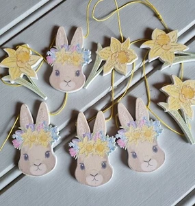 1.3m Wooden Easter Garland Bunny & Daffodils Gisela Graham Vintage Bunting  - Picture 1 of 1