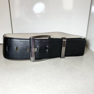 Near New CUE Genuine Leather Belt Size S #36419 - Picture 1 of 8