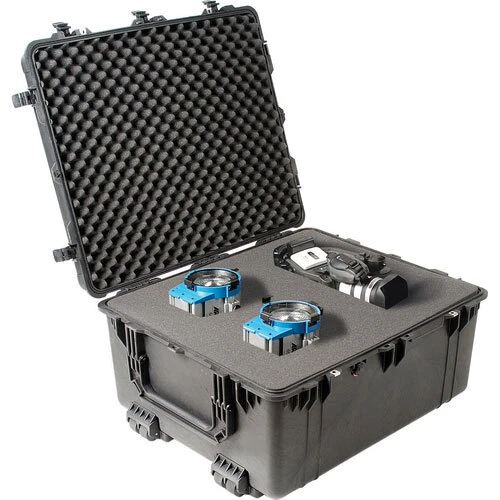 Pelican 1690 Case With Foam With Wheels Blk