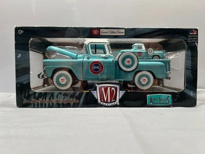 M2 Machines 1/24 & 1/64 1958 GMC 100 Step Side Blue/white S18 16-12 Diecast - Image 1 of 4