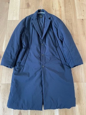 Casaco acolchoado BEAMS fácil Chesterfield tamanho grande longo moderno marinho M excelente - Imagem 1 de 4