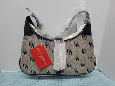 Bolso de Mano Dooney Bourke Estilo Hobo Negro/Tostado Exterior con Interior Rosa Acento Dorado Foto 1 de 4