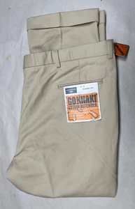 Dockers Mens 44x30 Classic Fit Stain Defender Khaki Pleated Pants NWT New - Picture 1 of 5