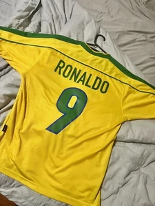 Brazil 1998 Home Ronaldo Jersey Original Not Remake - Picture 1 of 4