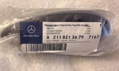 GENUINE NEW MERCEDES BENZ W211 C219 POWER WINDOW SWITCH,  A2118213679 7167, OEM - Image 1 of 4