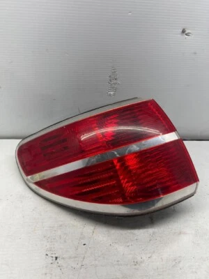 Luz trasera Saturn Outlook 2007-2010 lado izquierdo fabricante de equipos originales Foto 1 de 2