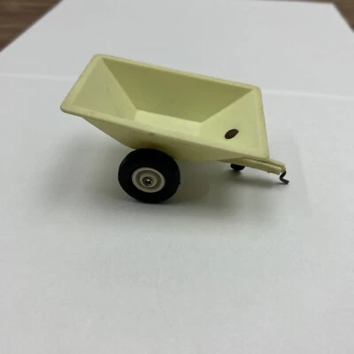 White Lawn Cart Trailer for ERTL Cub Cadet Lawn Mower Tractor Scale Model Part - Image 1 of 4