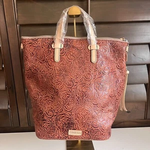 Consuela Sally Tooled Brown Leather Large Sling with Crossbody Strap Tote Neu mit Etikett - Bild 1 von 11