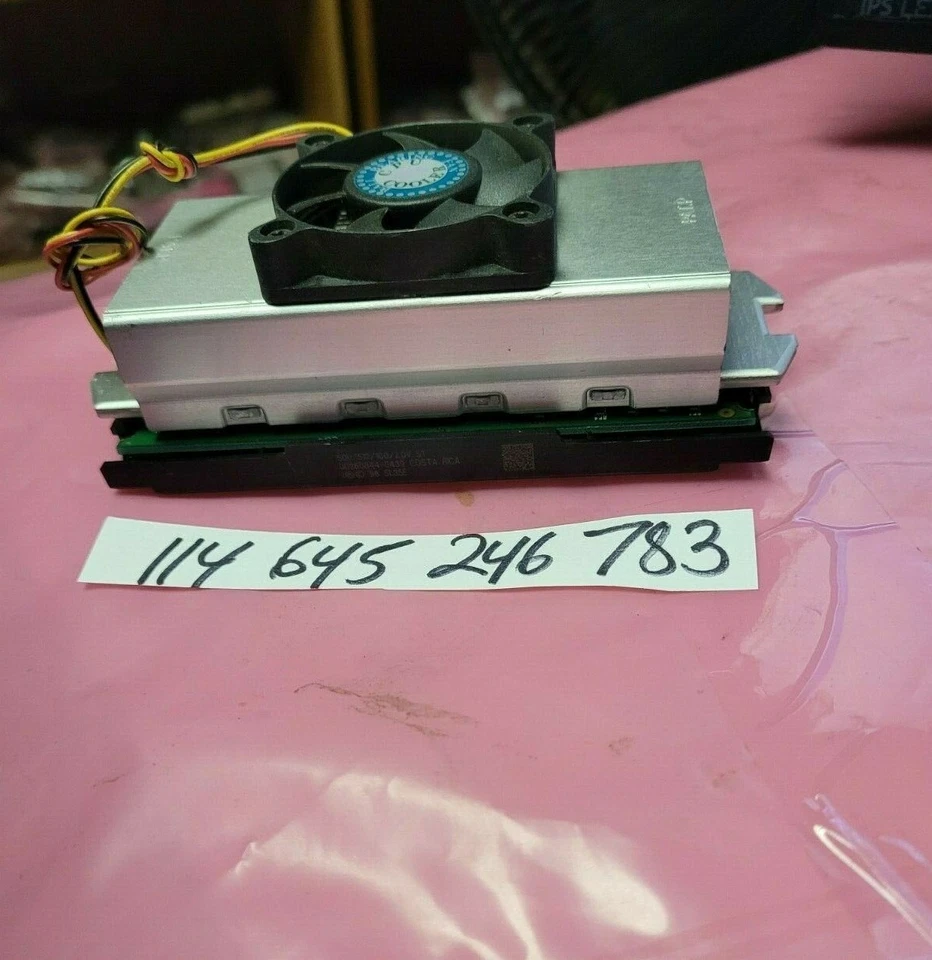  Intel Pentium III 500MHz 100MHz FSB 512KB L2 Cache SECC2 SLOT1 STEP CODE: SL3SE - Image 1 of 1