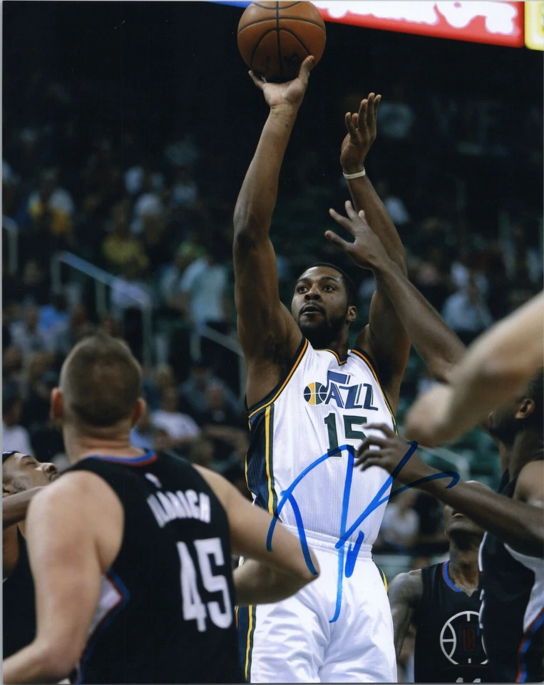~~ DERRICK FAVORES Auténtico Firmado a Mano "Utah Jazz" Foto 8x10 B ~~ Foto 1 de 1