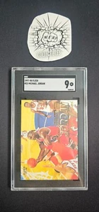 1997-98 Fleer #23 Michael Jordan - SGC 9 - Iconic Bulls Card! - Foto 1 di 3