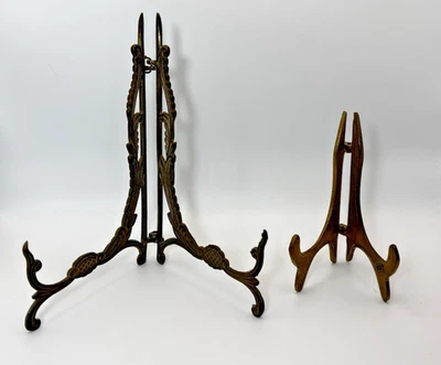 Lote de 2 soportes de exhibición vintage de 7" y 4 1/2" con soporte para placa de cuadro de arte caballete de latón Foto 1 de 4