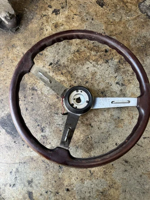 Volante Alfa Romeo Spider 1973 a 1980 Foto 1 de 4