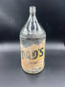 Vintage Dad's Root Beer 64 Unzen halbe Gallone geprägte Klarglasflasche mit Etikett! - Bild 1 von 9