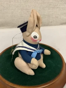 Gladys Boalt signiert 1980 Ornament - weißes Kaninchen marineblau Outfit 5 Zoll - Bild 1 von 5