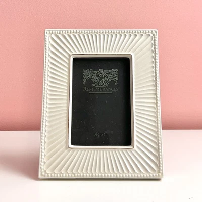 Marco texturizado ornamentado "Recuerdos" para foto de 3,5x5 pulgadas Foto 1 de 4