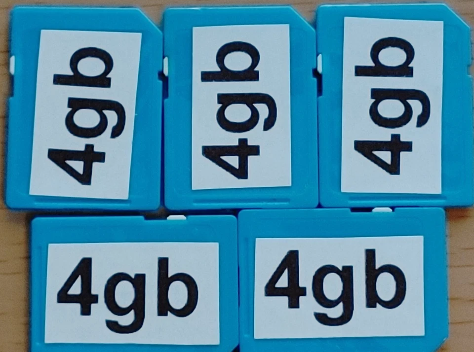 SD HC Card Bundle 10 x 4gb - Ideal for Storing Photos, Music and Data. UK Stock. - Image 1 of 1