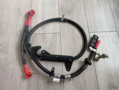 Land Rover Discovery 4 (L319) 2010-2016 Cable - Battery Positive. - Image 1 of 4