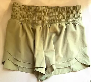 CALIA Kick It Up Shorts • Green Performance Running Lined • Medium • Worn Once - Picture 1 of 7