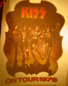 KISS ON TOUR 1976 DESTRUCTOR DE COLECCIÓN HIERRO EN TRANSFERENCIA AS PETER GENE PAUL - ¡BONITO! - Imagen 1 de 3