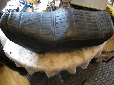 Yamaha Maxim 750 XJ750 XJ 1982 asiento del conductor pasajero sillín Pan herrajes Foto 1 de 4