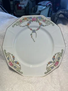 Bavaria Tirschenreuth Fairmont 4275 9.75" Dinner Plate - Picture 1 of 3