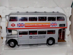 LONDON TRANSPORT Routemaster Queen's Silver Jubilee WoolWORTH SUN STAR 2906 1:24 - Picture 1 of 6