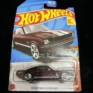 Hot Wheels Muscle Mania 1/10 '65 Mustang 2+2 Fastback 192/250 Burgundy - Bild 1 von 2