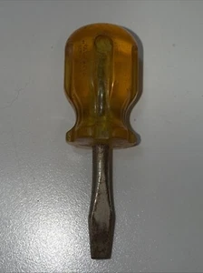 Vintage TURNER Australia T135-1 1/2" Flathead Stubby Screwdriver Yellow (108a) - Picture 1 of 2