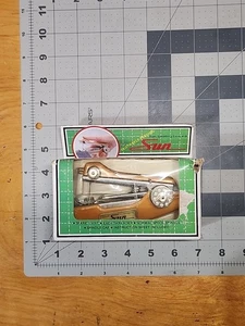 Vintage Sun Mini Chain Stitch Sewing Machine w Instructions Handheld Travel Tool - Picture 1 of 12