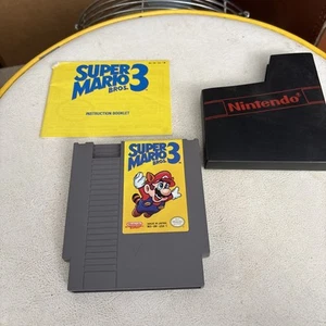 Nintendo Super Mario Brothers 3 1985 - Picture 1 of 9