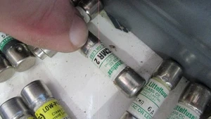 Littelfuse CCMR-2 2Amp 600Vac Fuses CCMR-2 - Picture 1 of 2