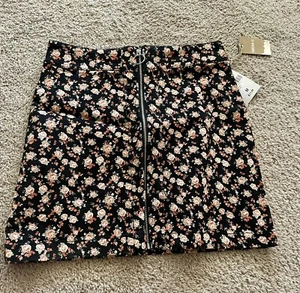 Neu Forever 21 Rock Blumenmuster Reißverschluss vorne MED - Bild 1 von 3