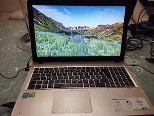 Notebook Pc Portatile Asus Intel i3 8Gb Ram SSD 120GB Geforce 920M Windows 10 - Foto 1 di 5