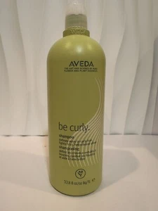 Champú rizado Aveda Be ~ Nuevo / Sin bomba ~ Botella abollada de 33,8 OZ/1 L - Imagen 1 de 4