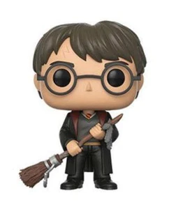 Harry Potter POP! Movies Vinyl Figur Harry with Firebolt & Feather 9 cm - Bild 1 von 1