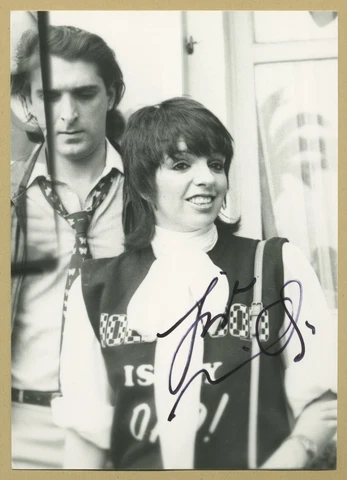 Liza Minnelli - Rare authentic in person signed photo - Cannes 1983 Cover