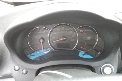 Cuadro medidor velocímetro Máxima OE 2012 117 k millas Nissan Foto 1 de 4