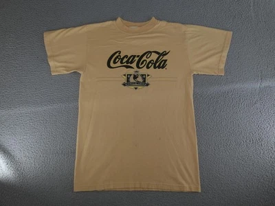 Camisa De Colección Coca Cola Para Hombres Pequeña Amarilla EE. UU. Gráfico Camiseta Soda Años 90 Logo Foto 1 de 4