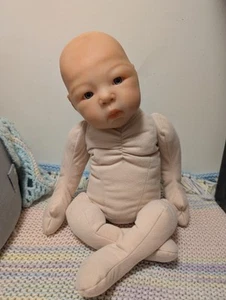 authentic Hand Painted Reborn Cuddle Baby Suu Kyi Adrie Store With COA - Picture 1 of 14