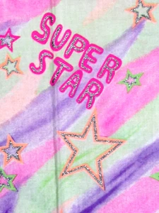 Tela 56"x 43" Neón Brillo Super Estrella Rosa Verde Púrpura con Estrellas (Lavado) - Imagen 1 de 5