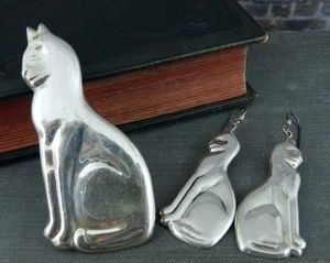 925 Sterling Silver Seated Cat Pin / Pendant and Earrings Set - Picture 1 of 5