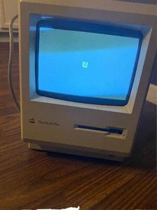 Vintage Apple Macintosh Plus Desktop Computer - M0001A & 800k External Drive - Picture 1 of 8