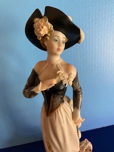COPODIMONTE GIUSEPPE ARMANI FIGURINE 1995 LADY WITH DOG - Picture 1 of 12