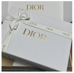 Authentic CHRISTIAN DIOR White Textured Gift Box 12.5x9x4.5 Tissue & Gold Ribbon - Picture 1 of 6