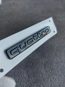 Für Audi Quattro Emblem Schwarz Glanz Heck Logo Schriftzug S-Line/Sline* - Picture 1 of 3