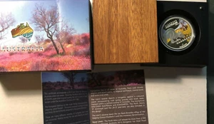 2013 Discover Austalia, Dream Series Kangaroo 1 oz Silver Coin w/ Box and COA - Picture 1 of 3